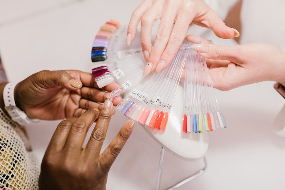 Must-Know Guide for Beginners: How to Avoid Pitfalls and Detailed Tutorial for Applying Fake Nails 😎