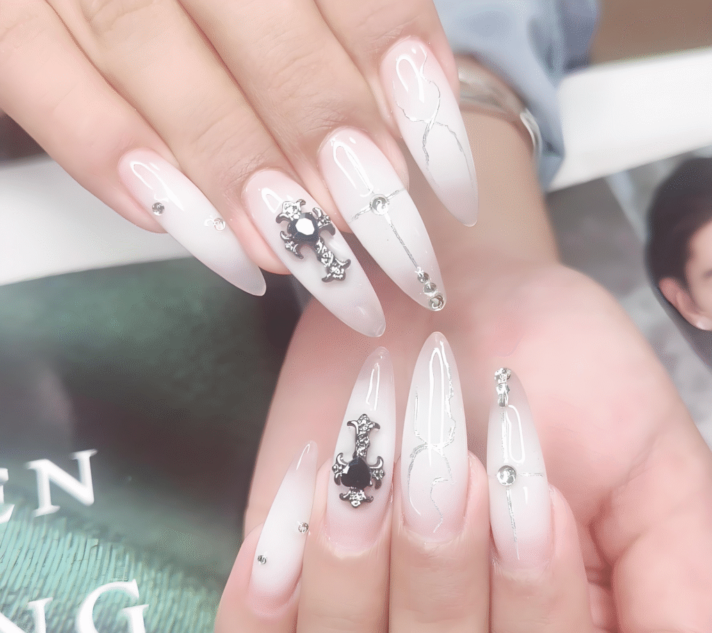 TikTok's Japanese Section Sensation! Get the Anime-inspired "Spirited Away" Bathhouse Nail Art in 3 Steps